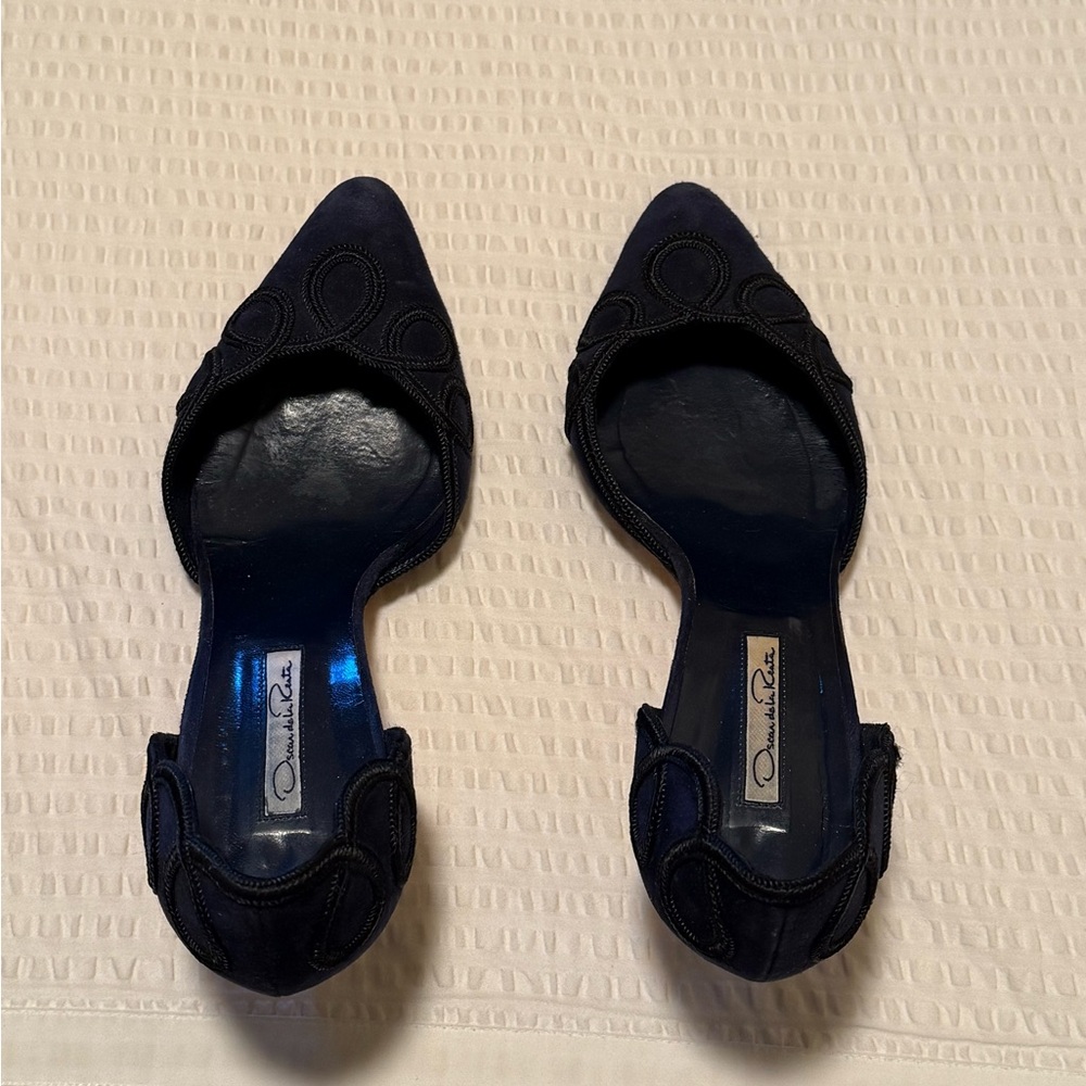 Oscar de la Renta Navy Blue Women's Pointed Toe Pumps